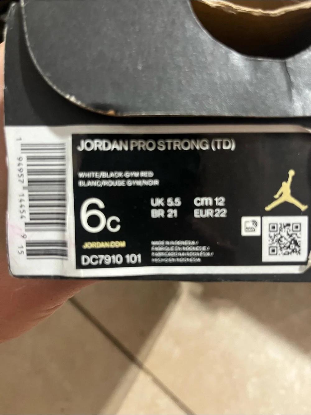 Jordan Kids White and Red Hook-and-Loop Sneakers